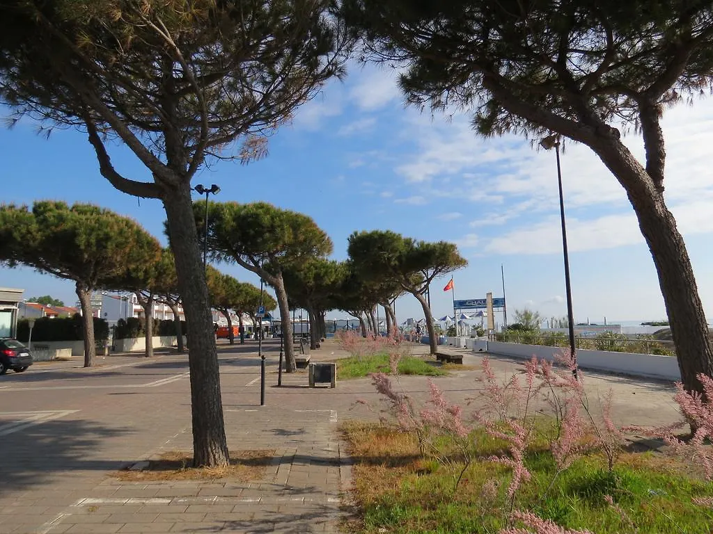 Appartamento Europa Lido delle Nazioni Lägenhet